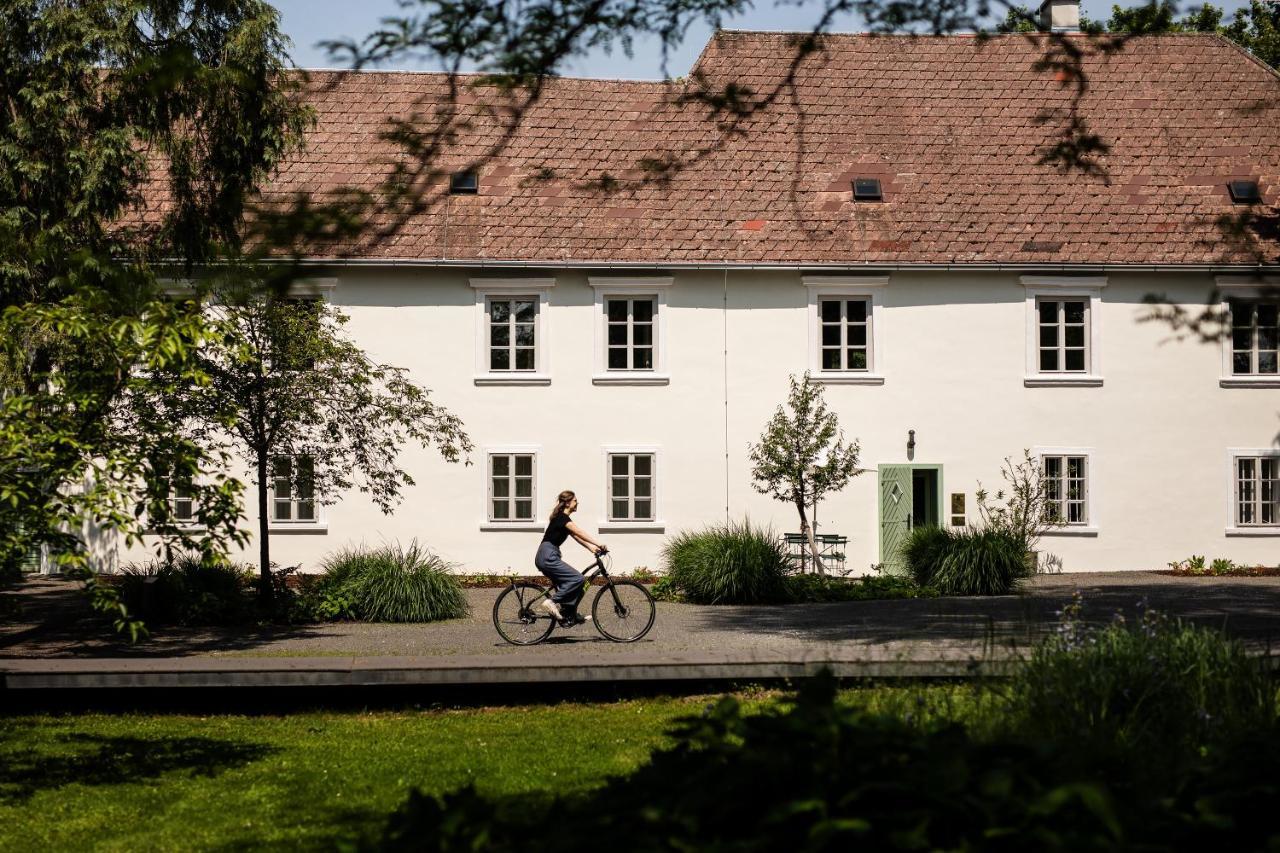 Boutique Hotel Zum Oberjaeger, Schloss Lackenbach المظهر الخارجي الصورة